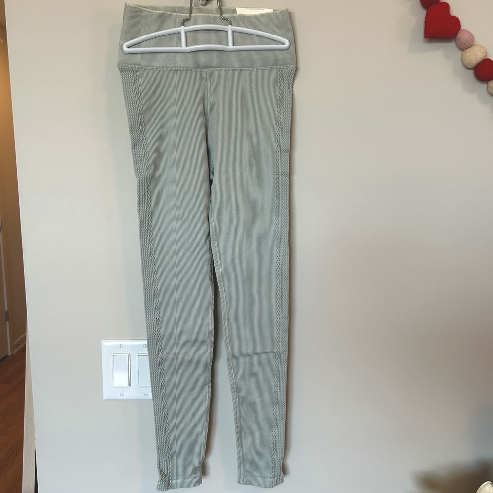 NWT Aerie 7/8 Legggings